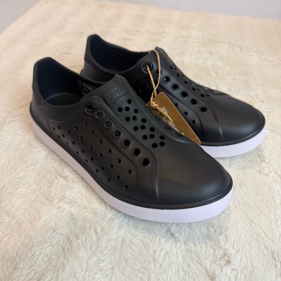 NEW People ACE Rubber Sneakers Slip On Water Shoes Black M 5 W 7 Perforated - Picture 8 of 9